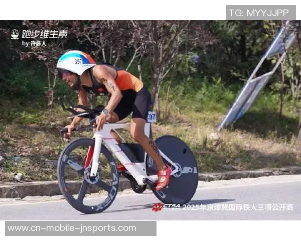 上海运动员、闵行健儿吴豪杰一骑绝尘，摘得十五运会场所自行车男人万能赛冠军！