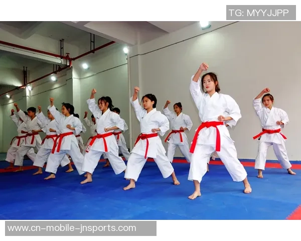 市全民健身中心今起试运行！附预定方法、收费规范